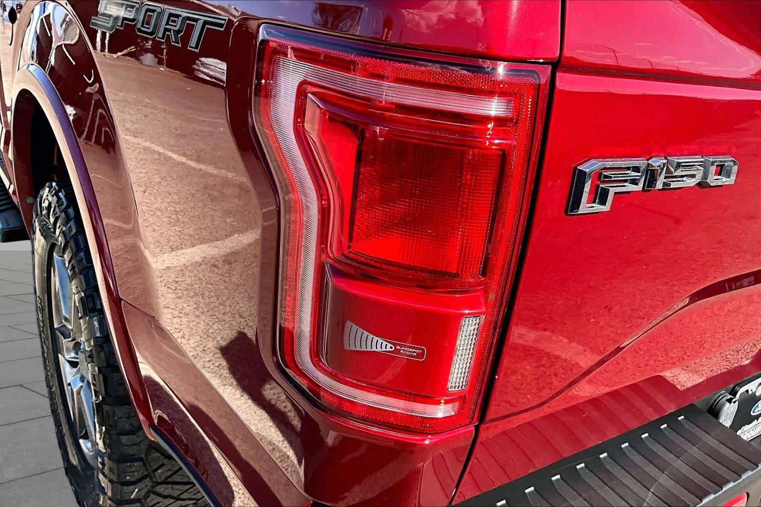 Used 2015 Ford F150 Lariat RWD image 29