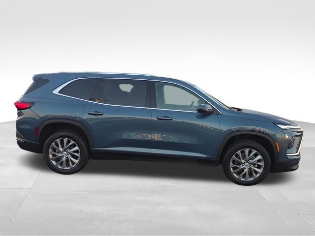 Certified 2025 Buick Enclave Preferred FWD image 2