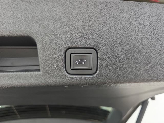 Used 2025 GMC Acadia AT4 w/ Luxury Package image 36