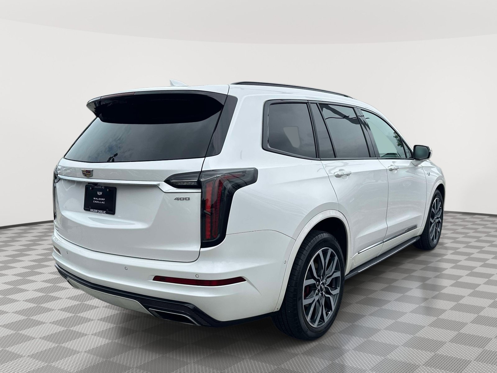 Certified 2022 Cadillac XT6 Sport w/ Technology Package AWD/4WD image 6