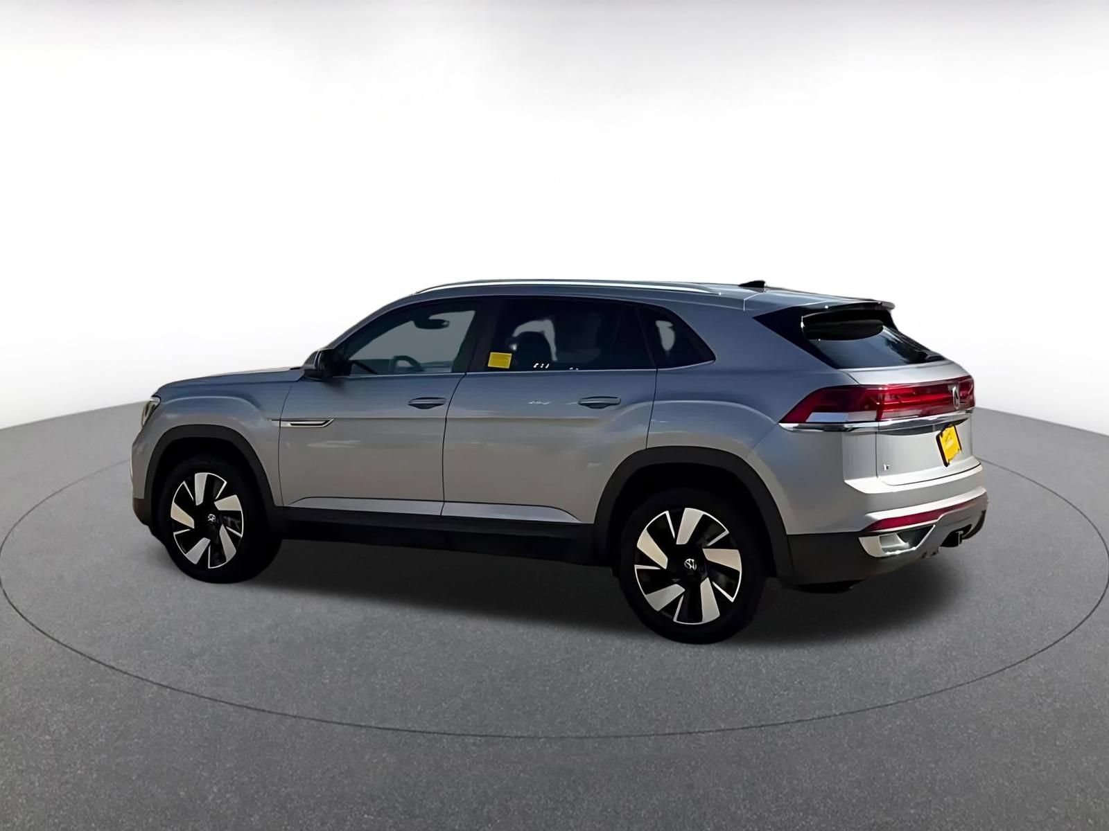 Used 2026 Volkswagen Atlas Cross Sport SE AWD/4WD image 10