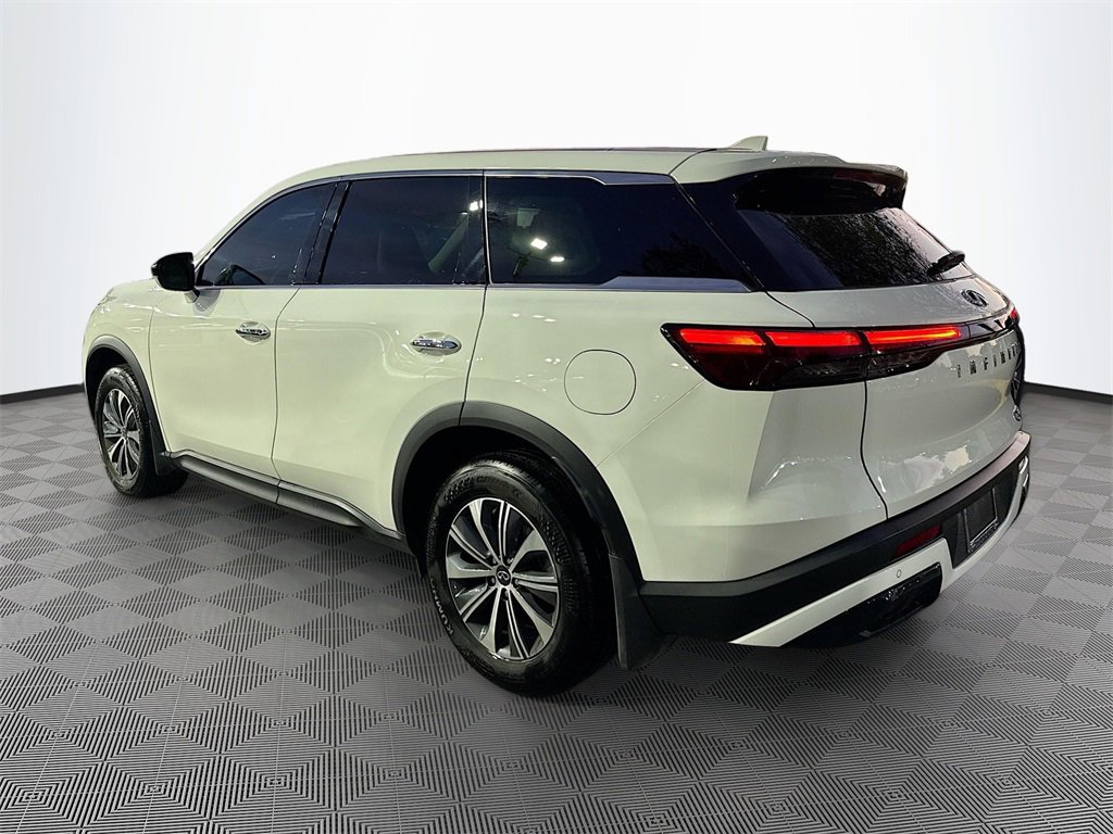 Used 2025 INFINITI QX60 Pure image 8