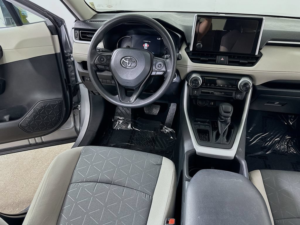 Used 2025 Toyota RAV4 XLE w/ Convenience Package FWD image 16