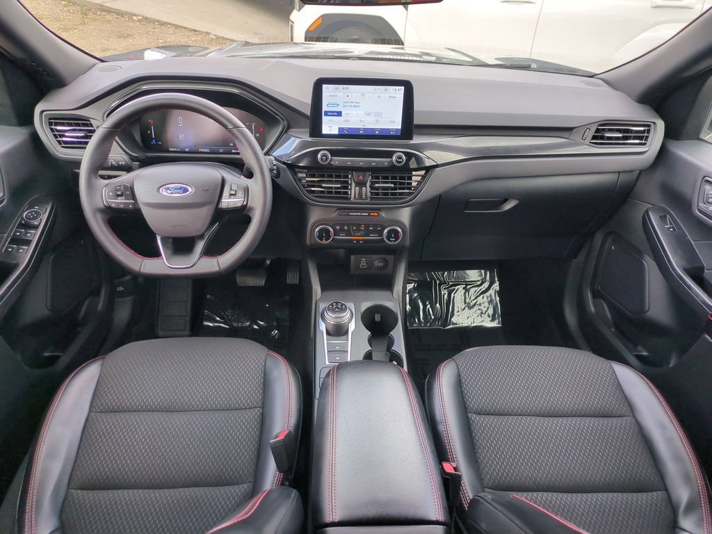 Used 2025 Ford Escape ST-Line AWD/4WD image 24