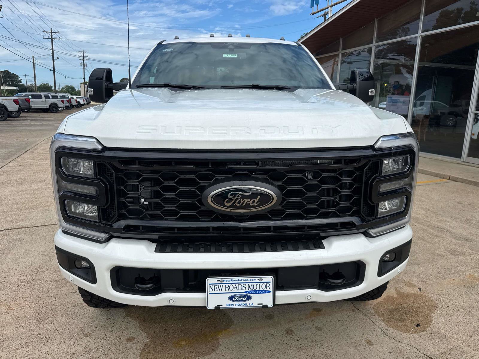 New 2026 Ford F250 Lariat w/ Tremor Off-Road Package AWD/4WD image 2