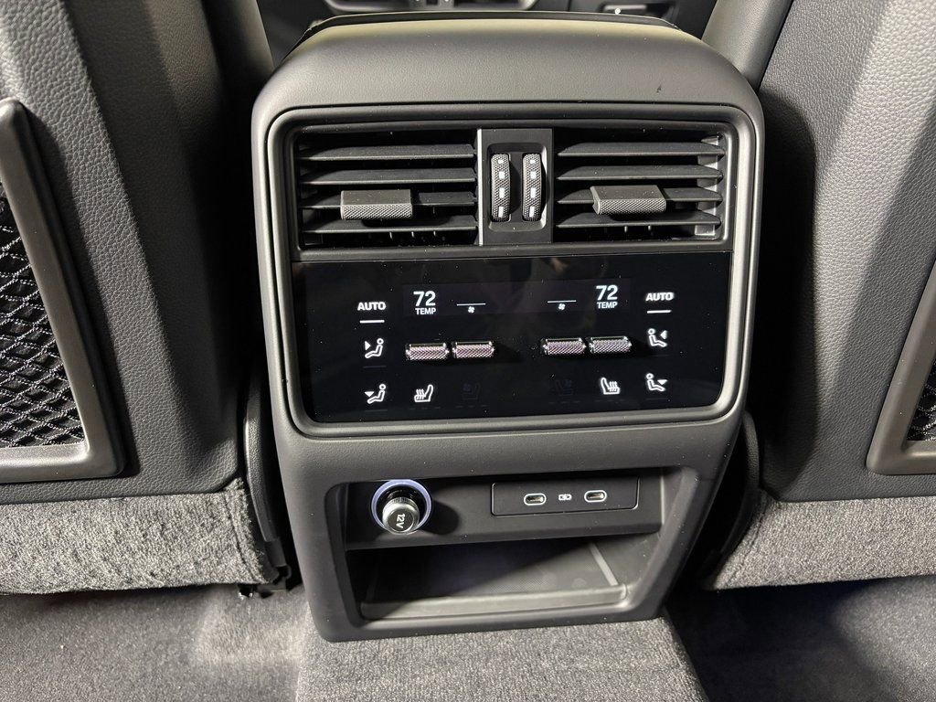 New 2026 Porsche Cayenne GTS AWD/4WD image 38