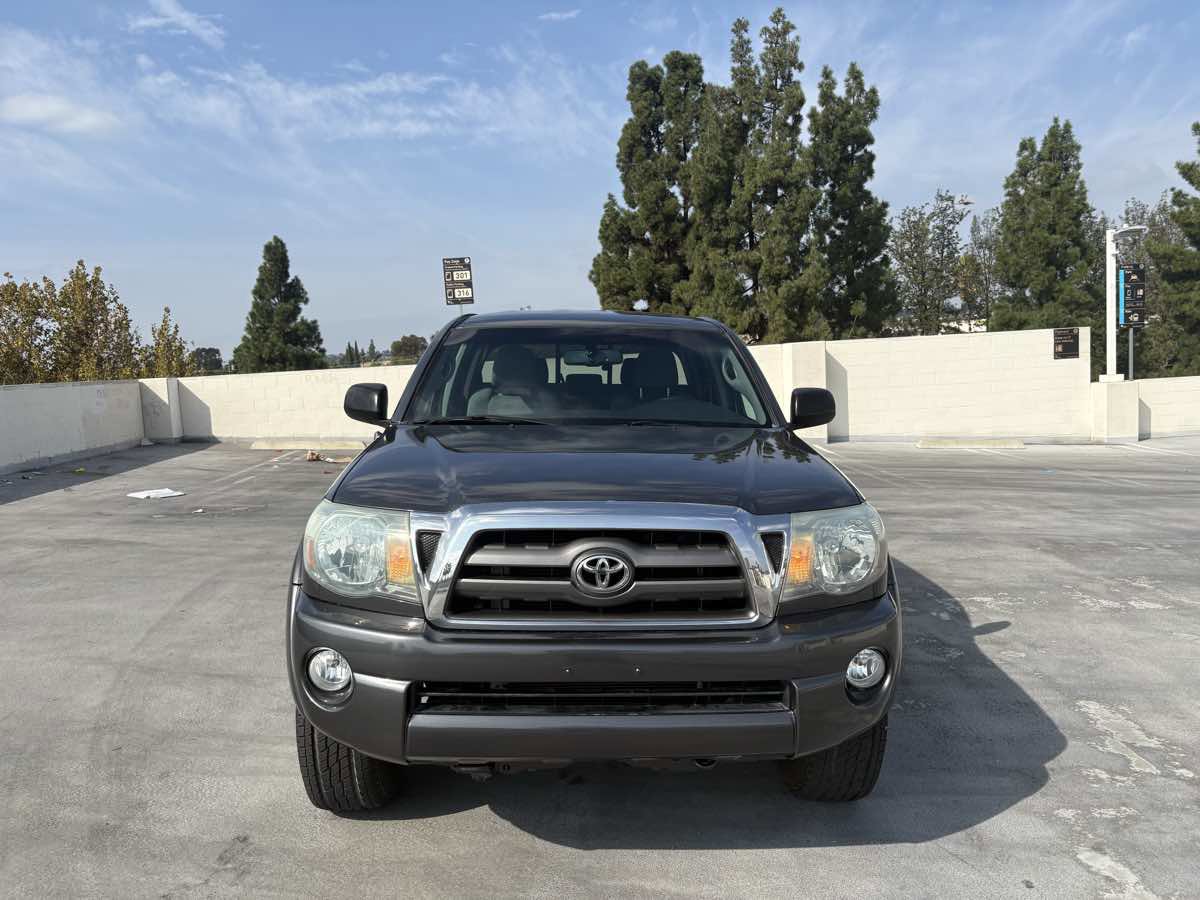 Used 2010 Toyota Tacoma PreRunner image 28