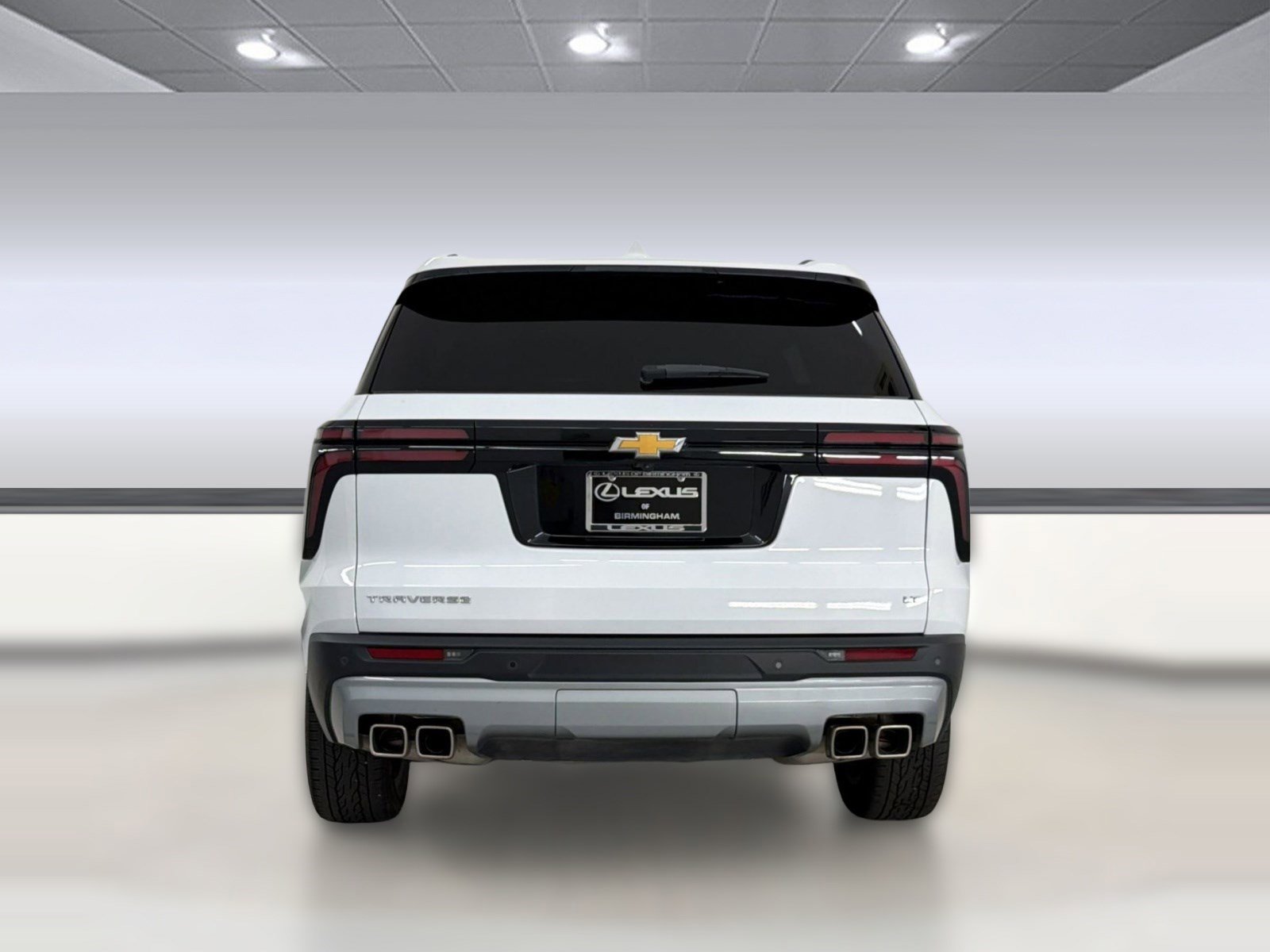Used 2024 Chevrolet Traverse LT w/ LPO, Floor Liner Package FWD image 10