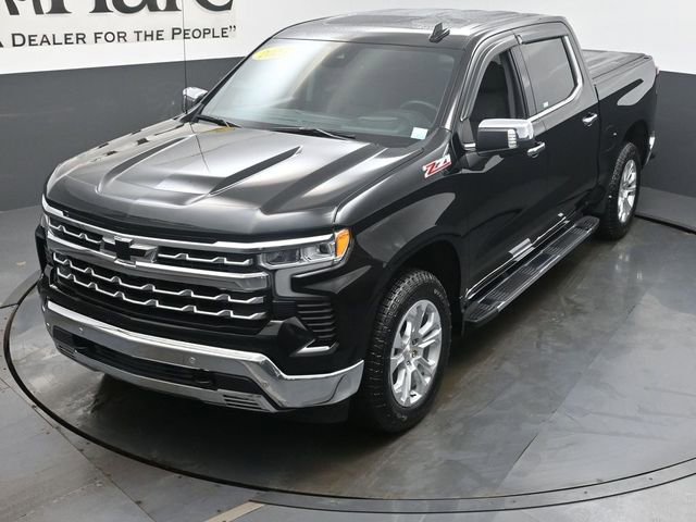Used 2023 Chevrolet Silverado 1500 LTZ w/ LTZ Premium Package image 43