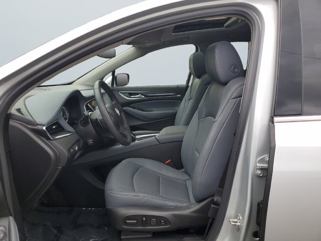 Used 2021 Buick Enclave Premium w/ Sun and Sites Package FWD image 9