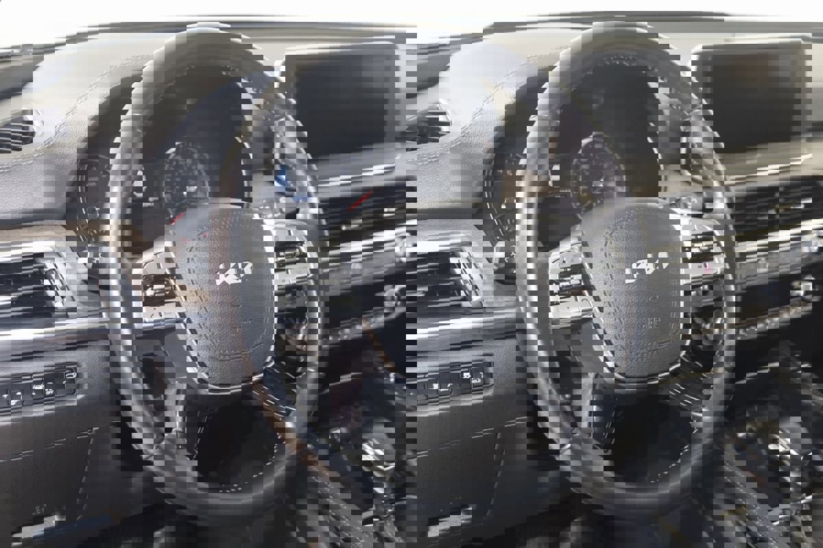 Used 2022 Kia Telluride EX w/ Towing Package image 6