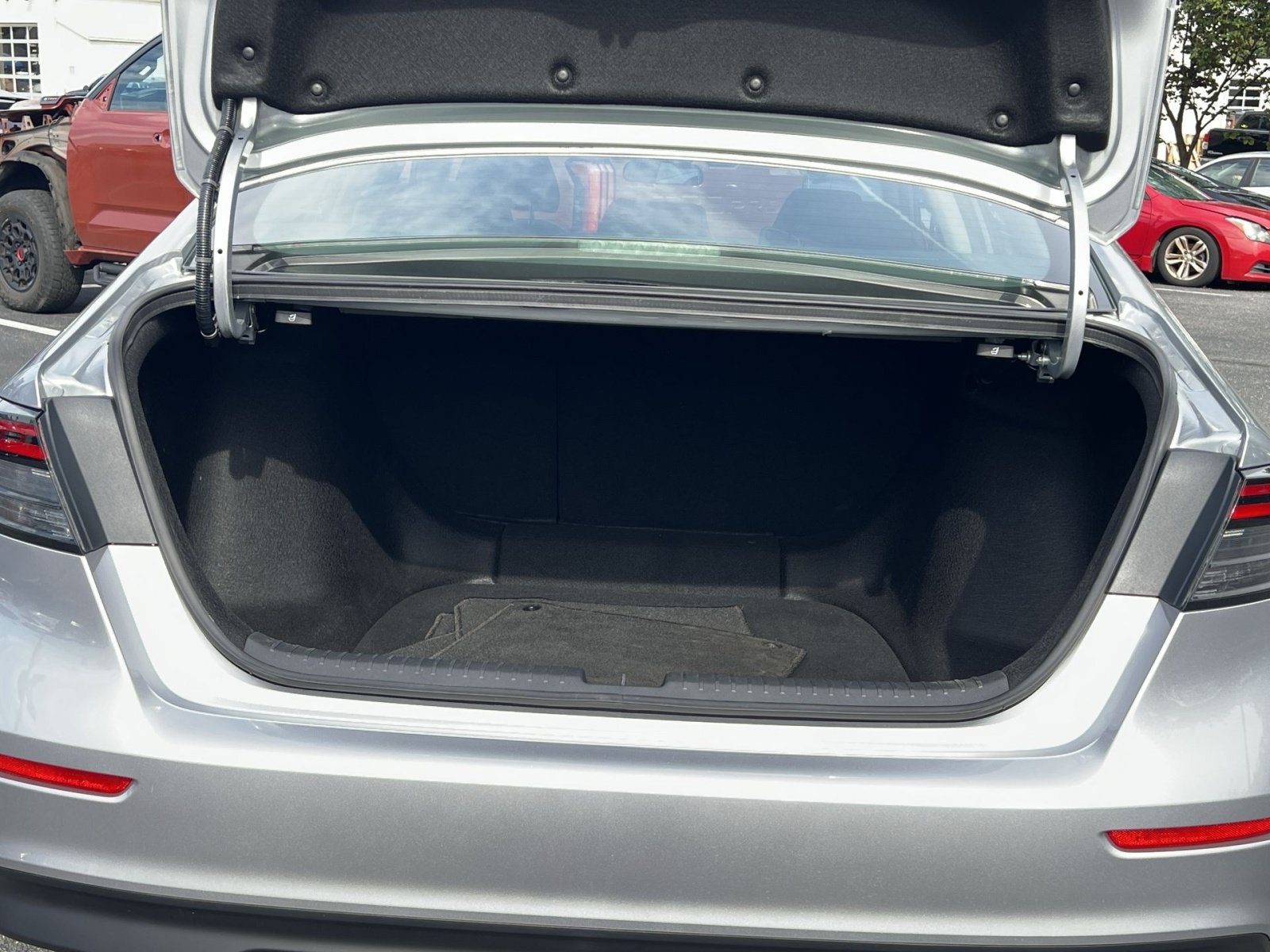 Used 2024 Honda Accord EX image 25