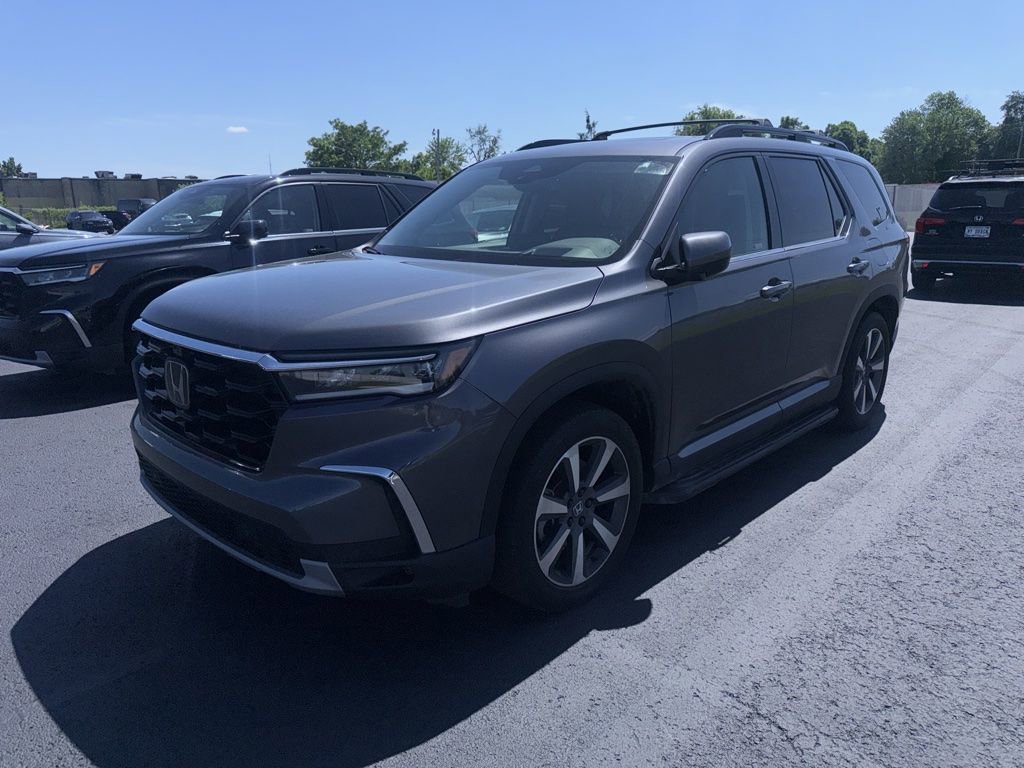 Used 2024 Honda Pilot Elite image 3