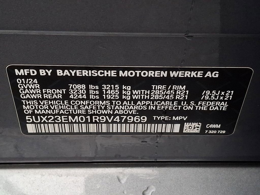 Certified 2024 BMW X7 xDrive40i w/ M Sport Package image 26