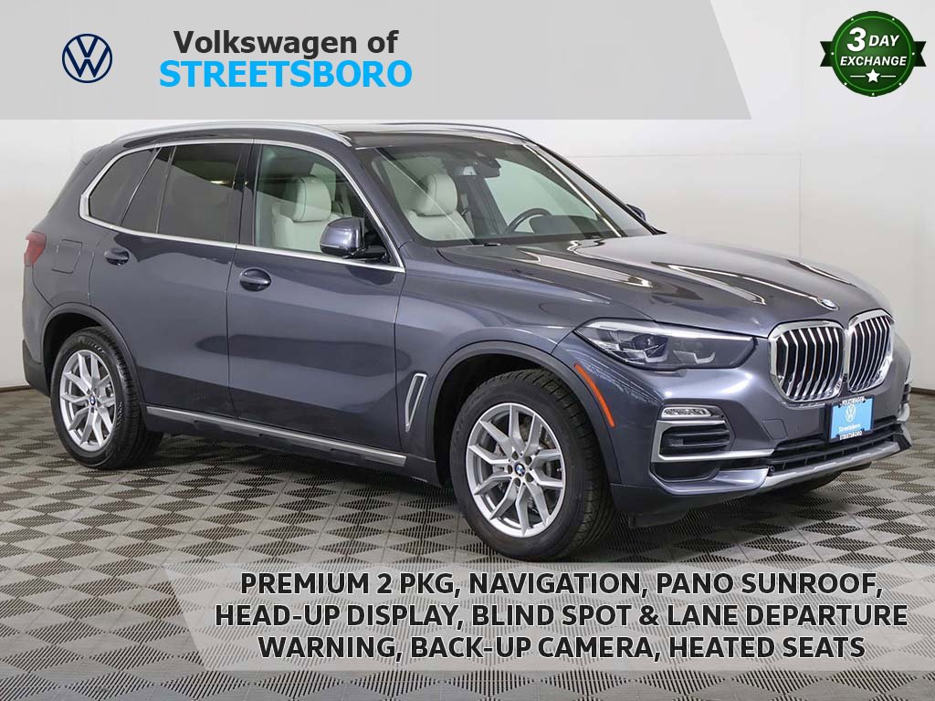 Used 2021 BMW X5 xDrive40i w/ Premium Package 2