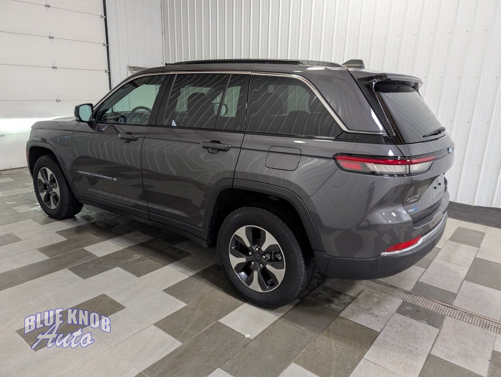 Used 2024 Jeep Grand Cherokee Limited 4xe AWD/4WD image 2