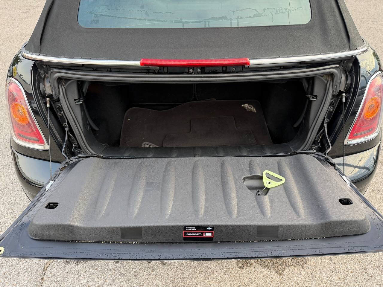Used 2009 MINI Cooper Convertible FWD image 21