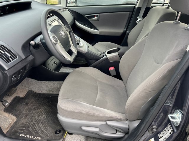 Used 2013 Toyota Prius Three image 3