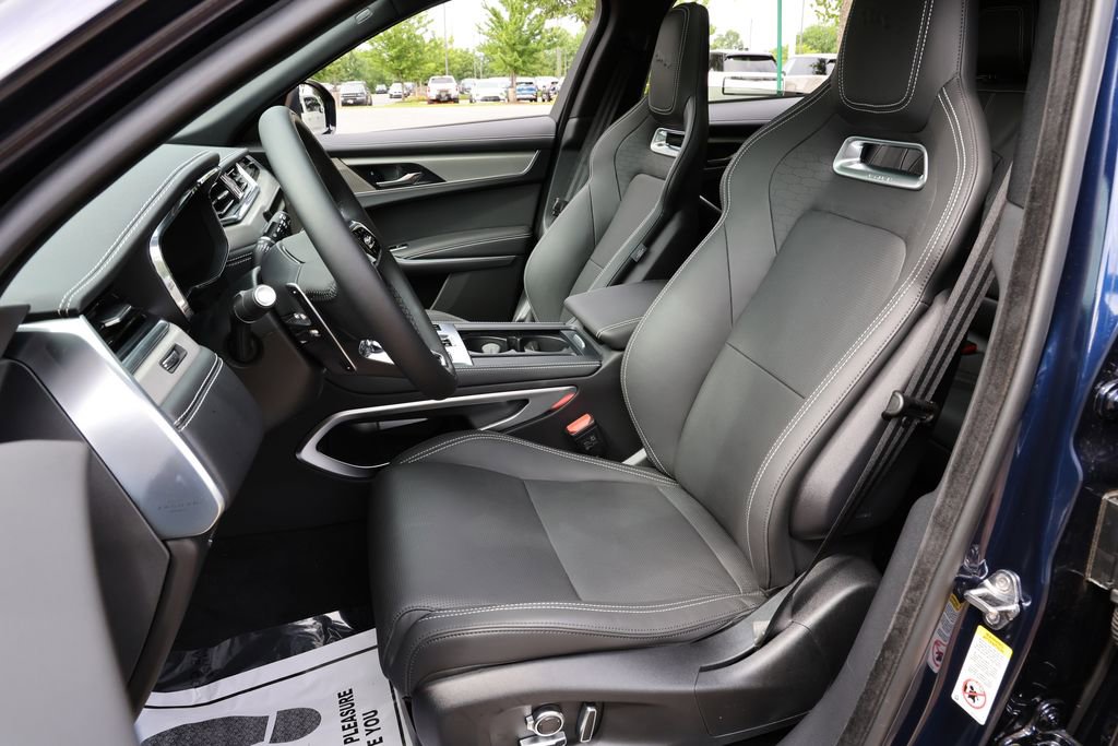 Used 2026 Jaguar F-PACE R-Dynamic S AWD/4WD image 14