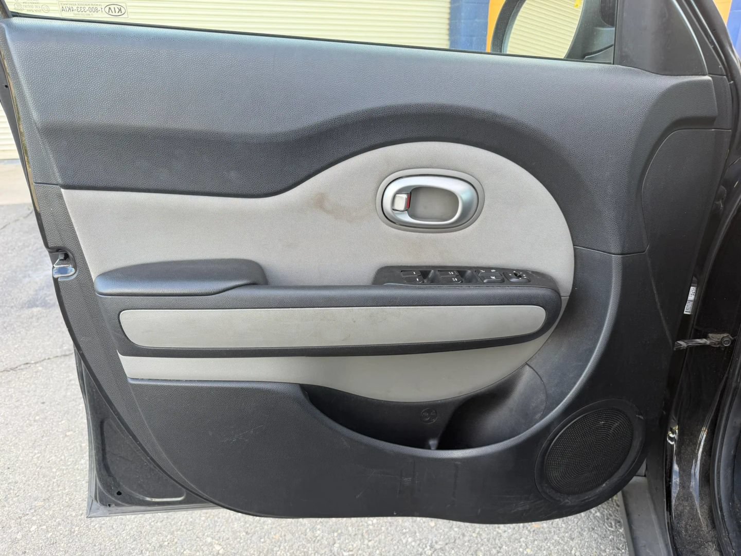Used 2014 Kia Soul + FWD image 9