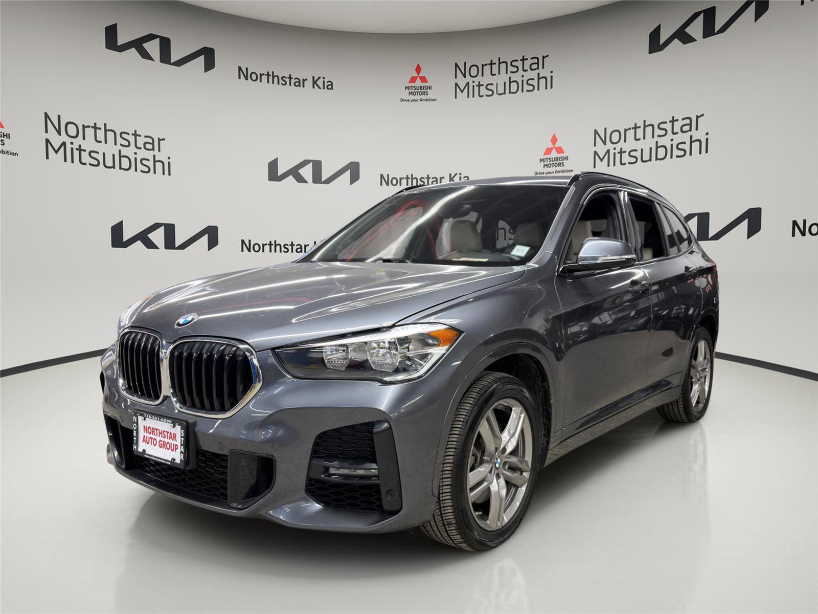 Used 2021 BMW X1 xDrive28i w/ M Sport Package image 1
