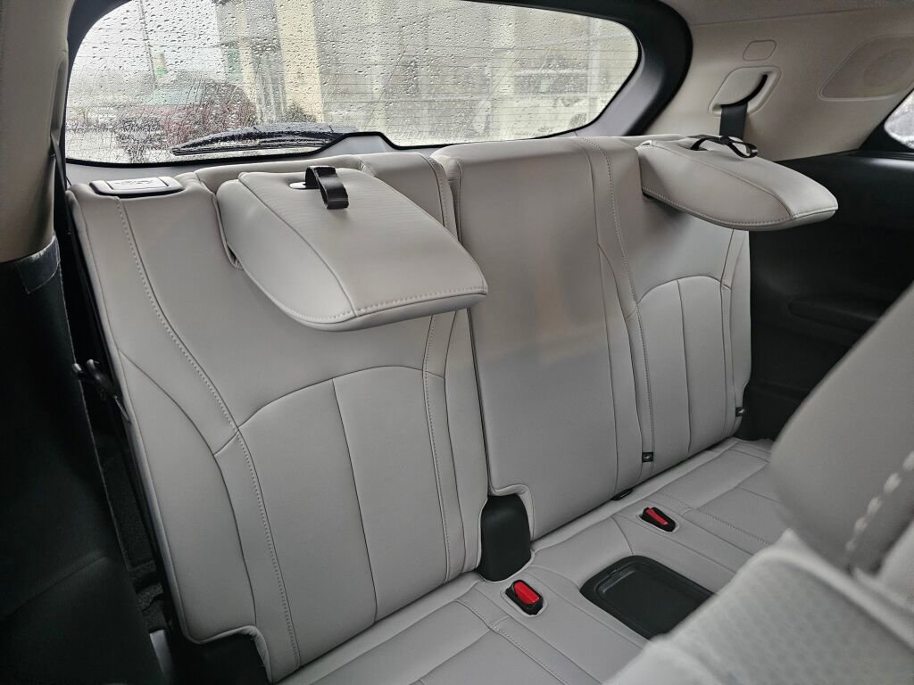 New 2026 INFINITI QX60 Luxe image 17