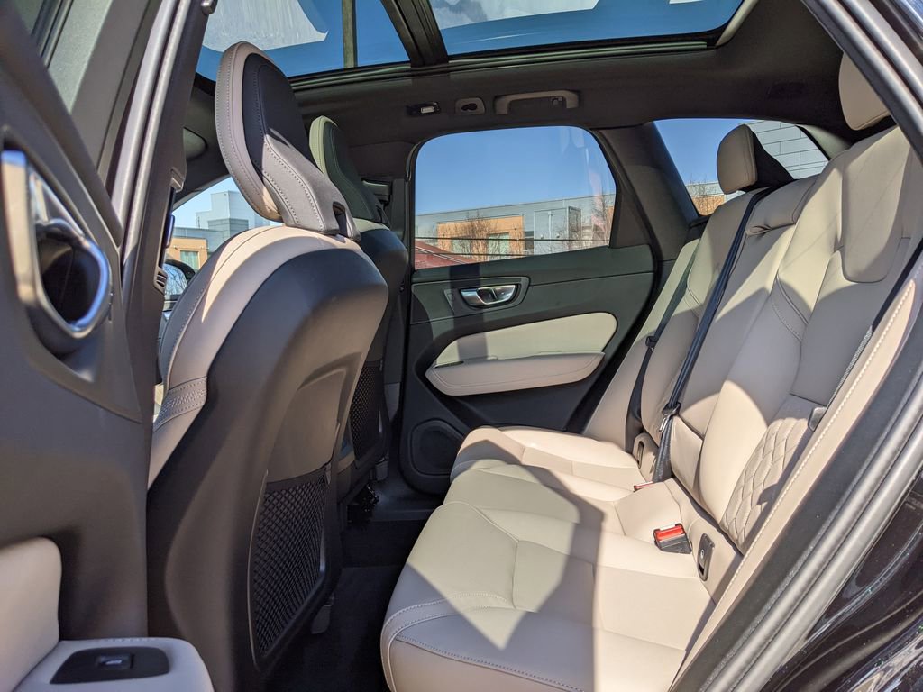 Certified 2026 Volvo XC60 B5 Core image 23