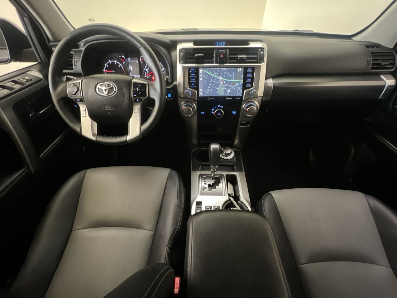 Used 2022 Toyota 4Runner SR5 Premium w/ Moonroof Package AWD/4WD image 22