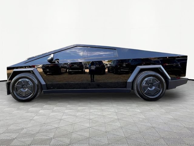 Used 2025 Tesla Cybertruck AWD Crew Cab image 8