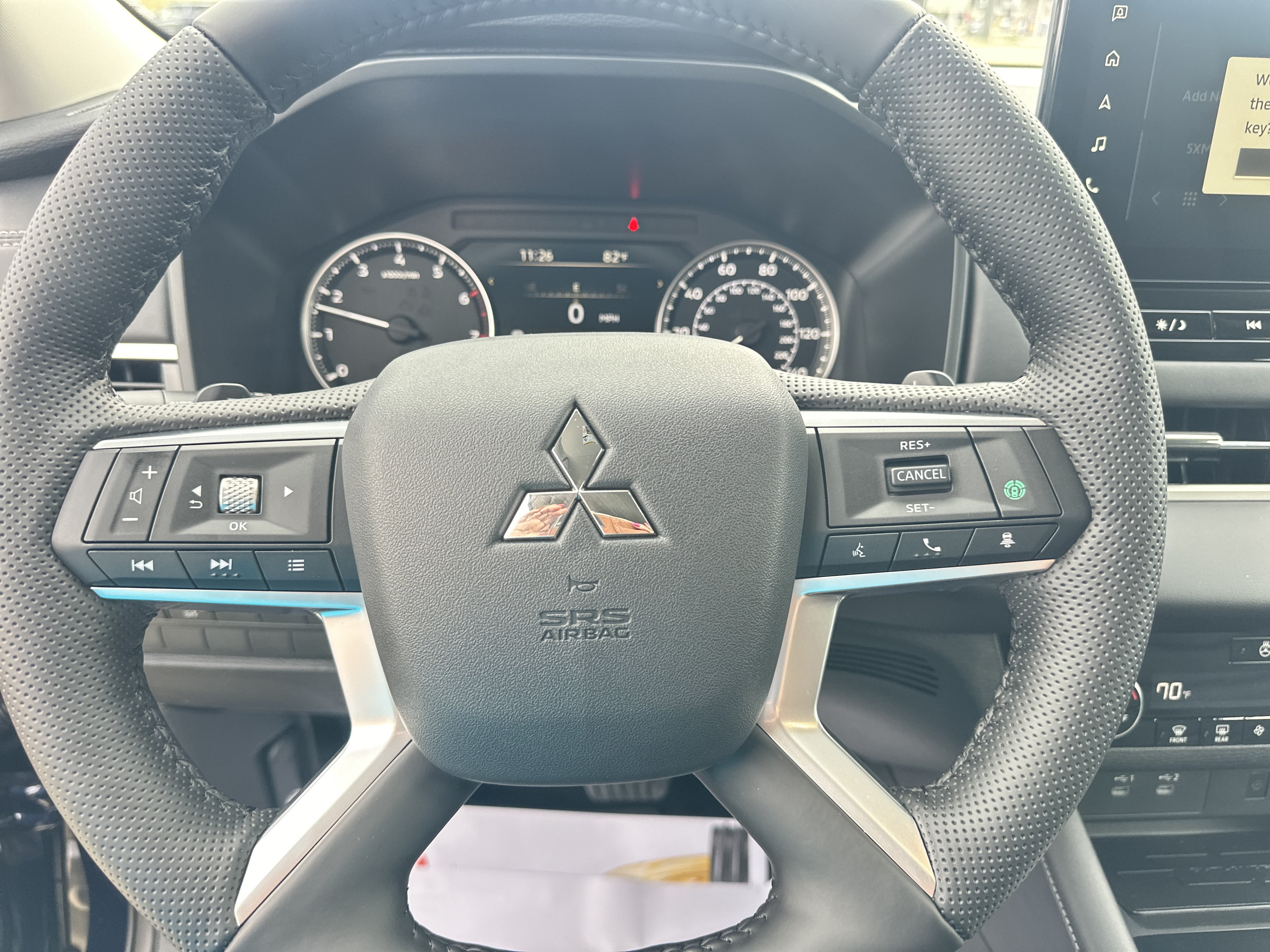 New 2026 Mitsubishi Outlander SE AWD/4WD image 12