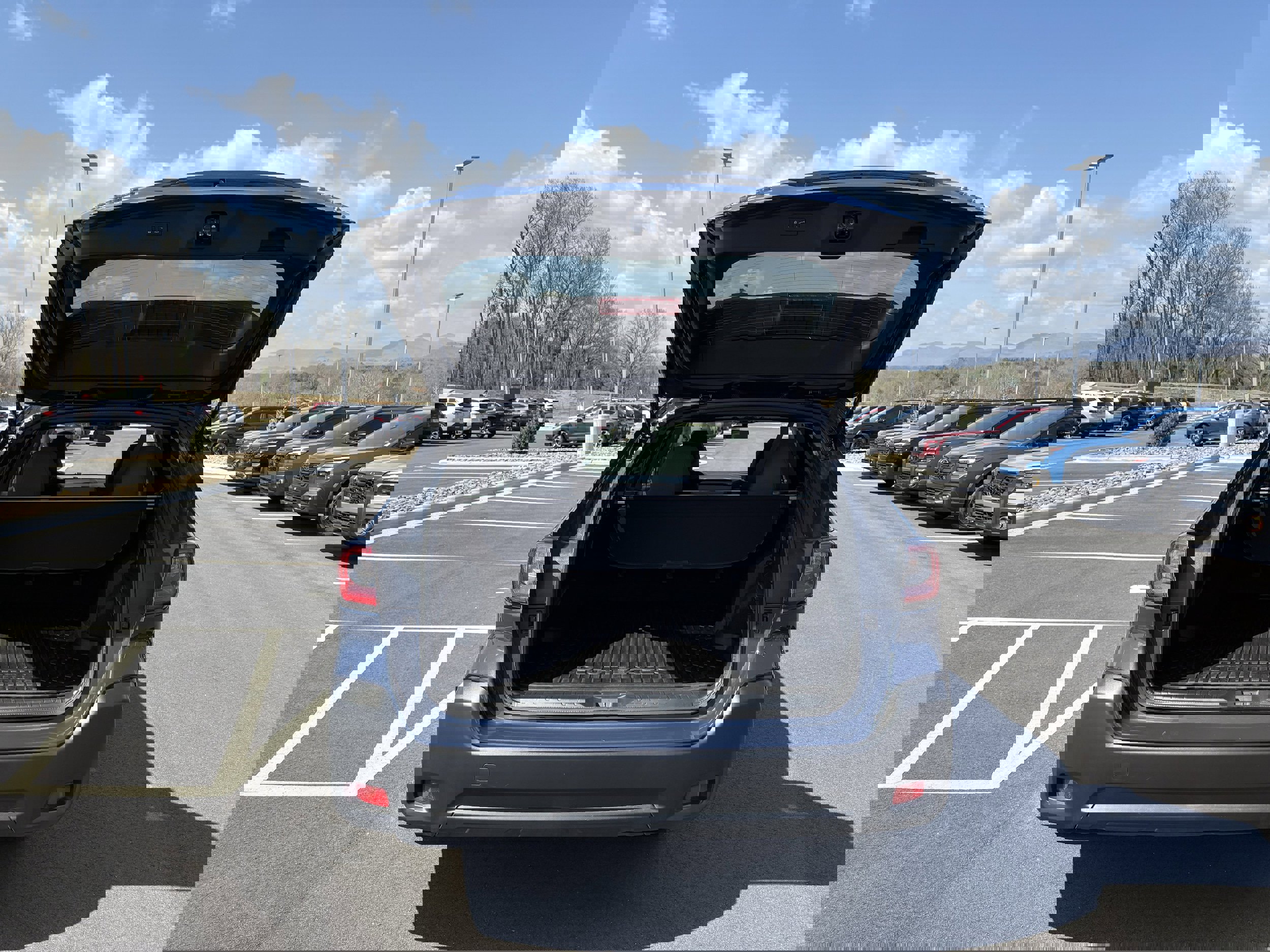 Certified 2025 Subaru Outback Premium image 11