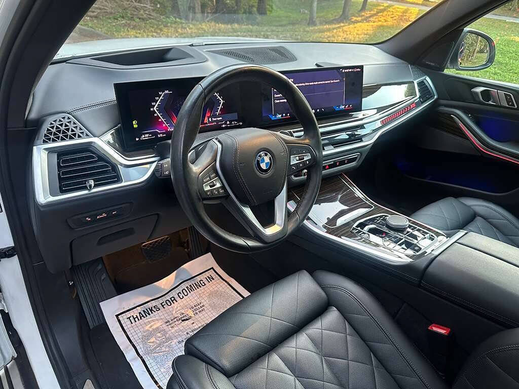 Used 2024 BMW X5 xDrive50e AWD/4WD image 16