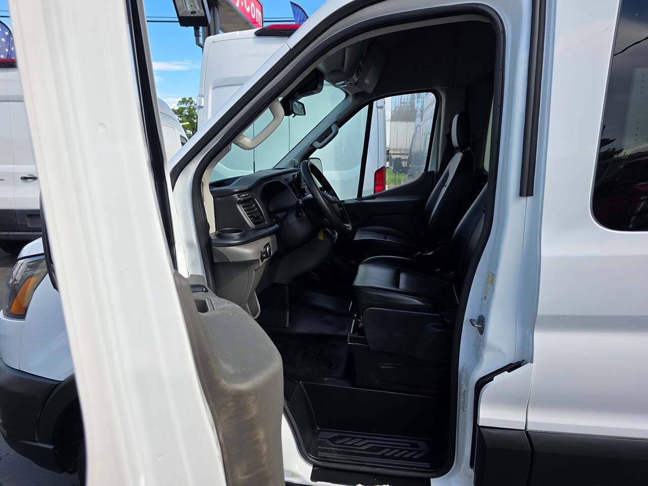 Used 2023 Ford Transit 350 XL RWD image 15