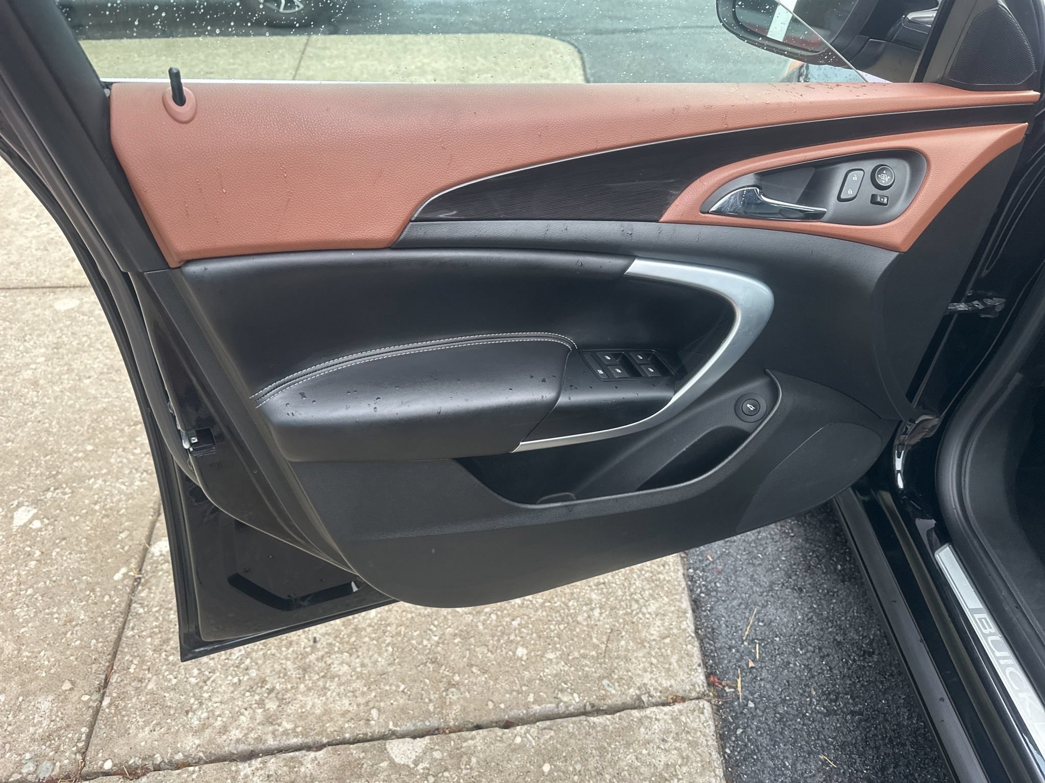 Used 2017 Buick Regal Sport Touring FWD image 17