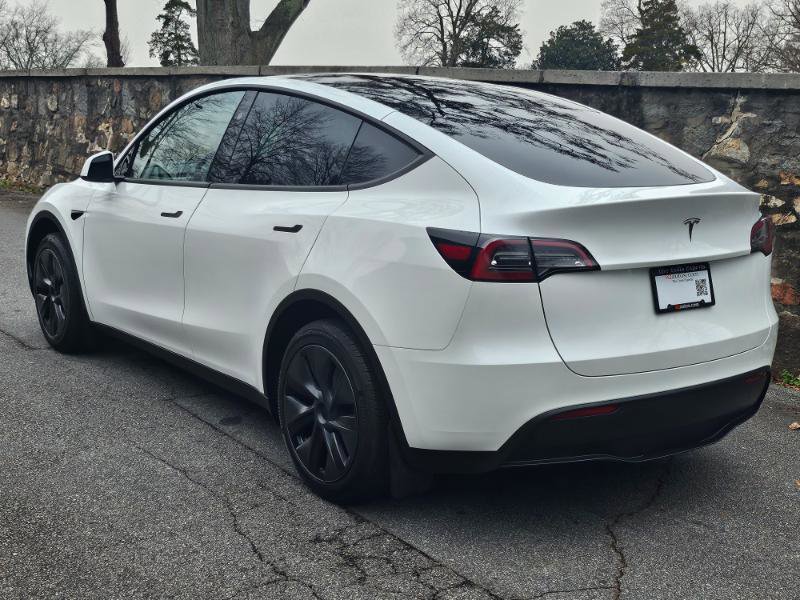 Used 2024 Tesla Model Y Long Range image 10