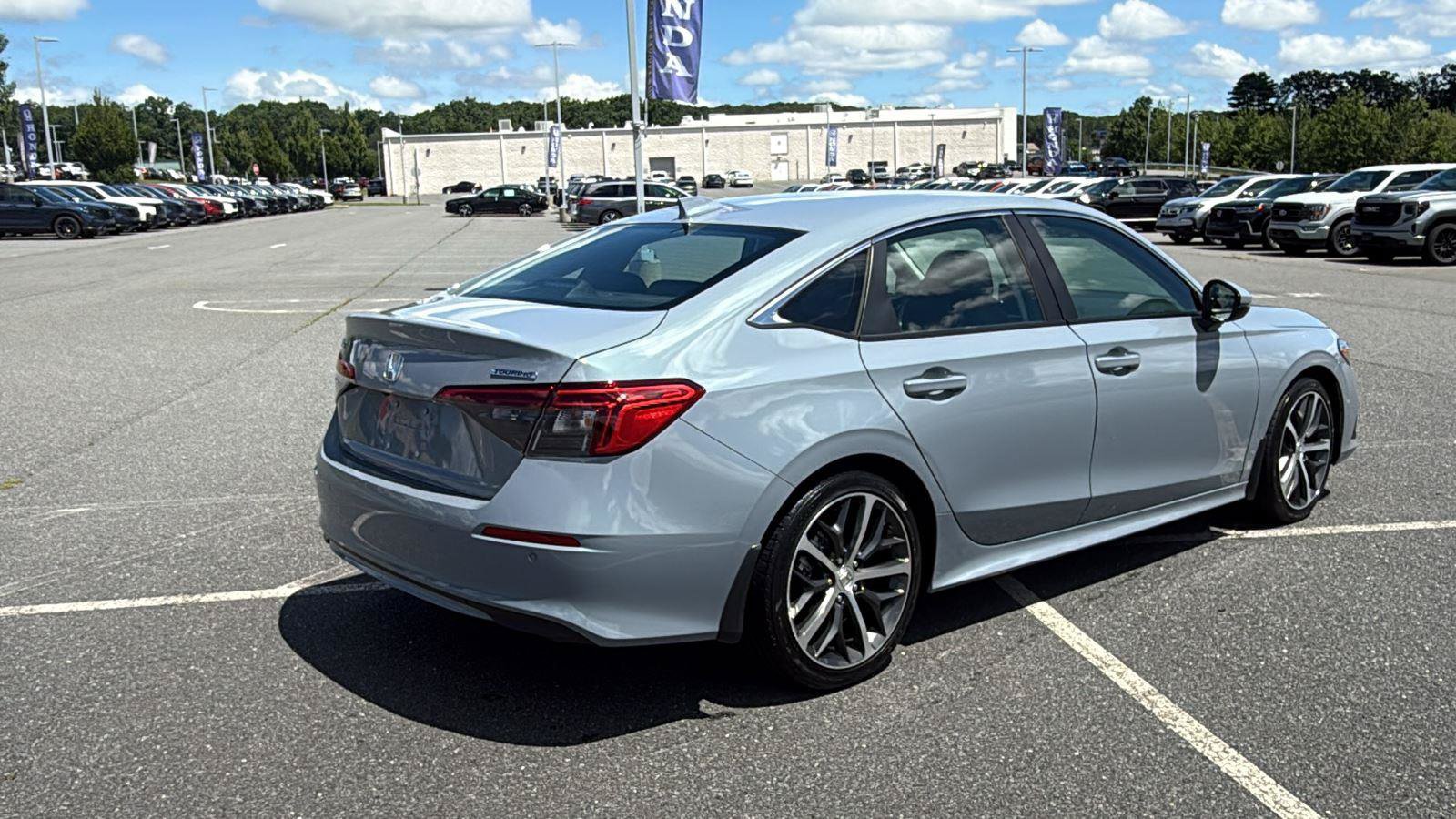 Used 2024 Honda Civic Touring image 5