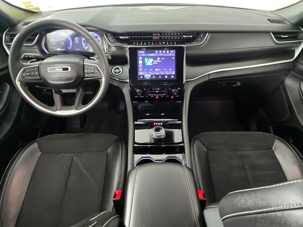 Used 2023 Jeep Grand Cherokee Altitude image 22