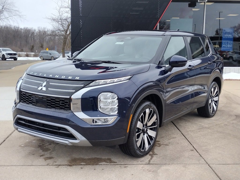 New 2026 Mitsubishi Outlander SE image 1