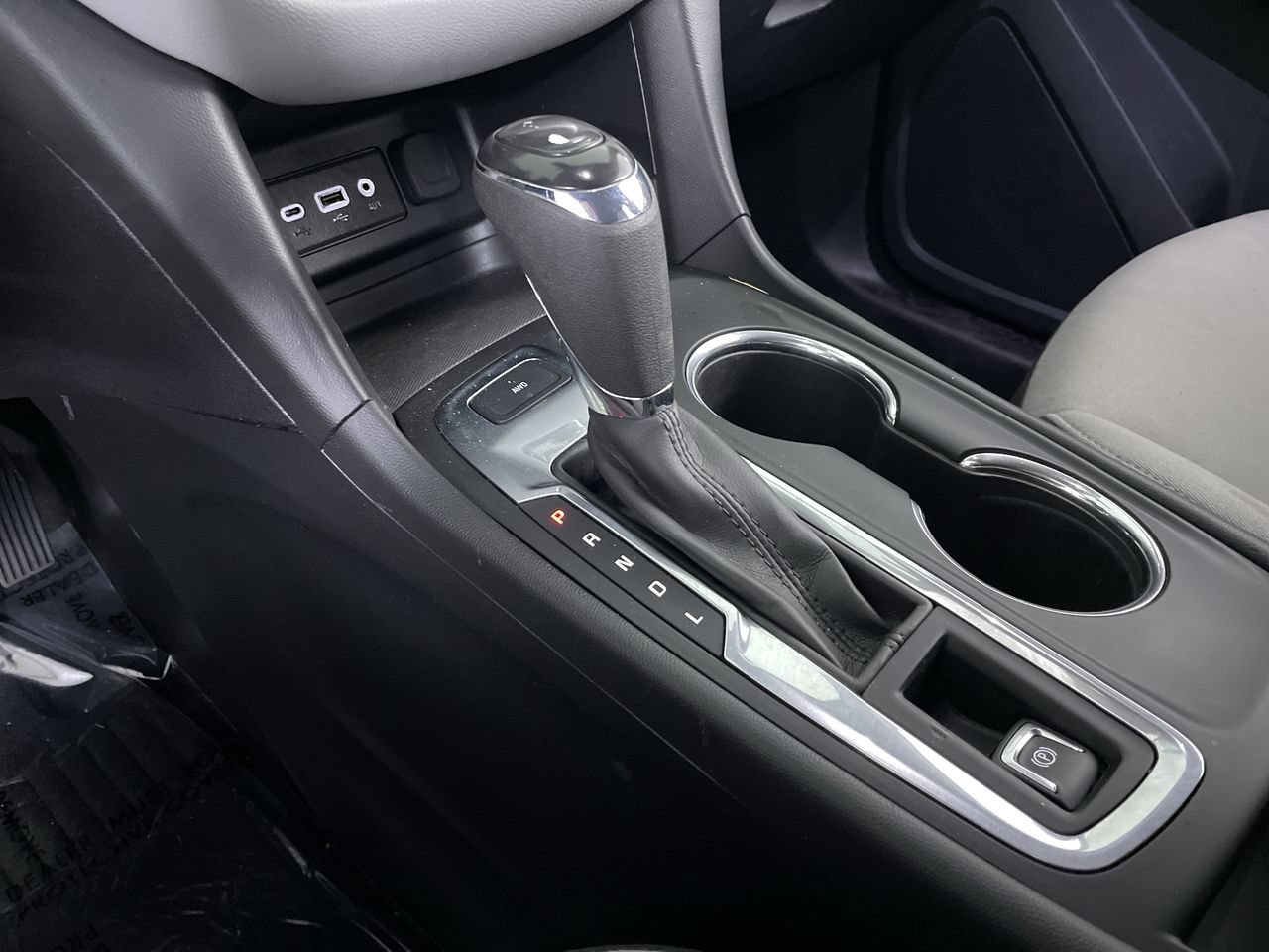 Used 2019 Chevrolet Equinox LT AWD/4WD image 17