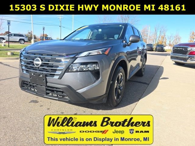 Used 2024 Nissan Rogue SV