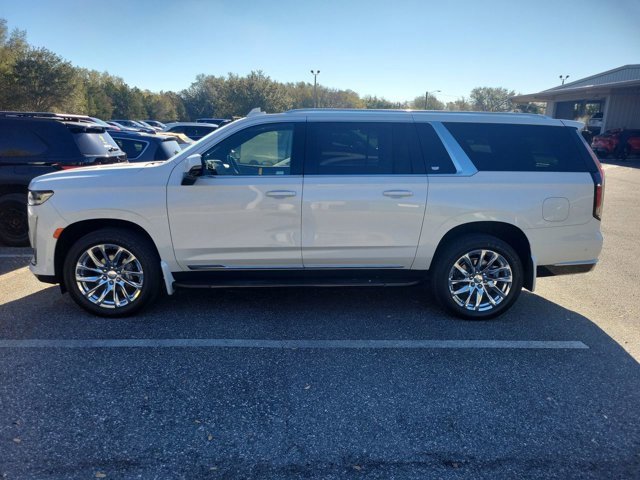 Used 2021 Cadillac Escalade ESV Premium Luxury w/ LPO, Illumination Package image 7