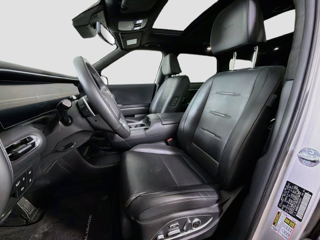 Used 2026 Hyundai Palisade Calligraphy AWD/4WD image 12