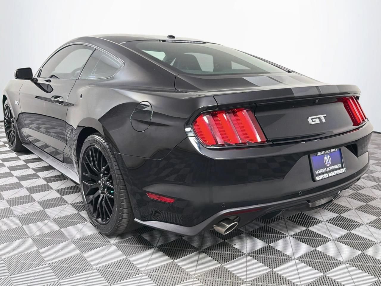 Used 2016 Ford Mustang GT Premium w/ GT Performance Package RWD image 9