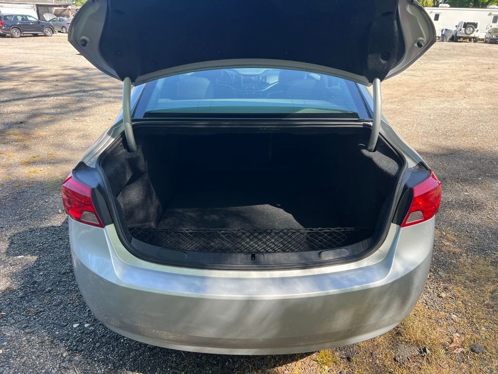 Used 2018 Chevrolet Impala LT w/ LT Convenience Package FWD image 18