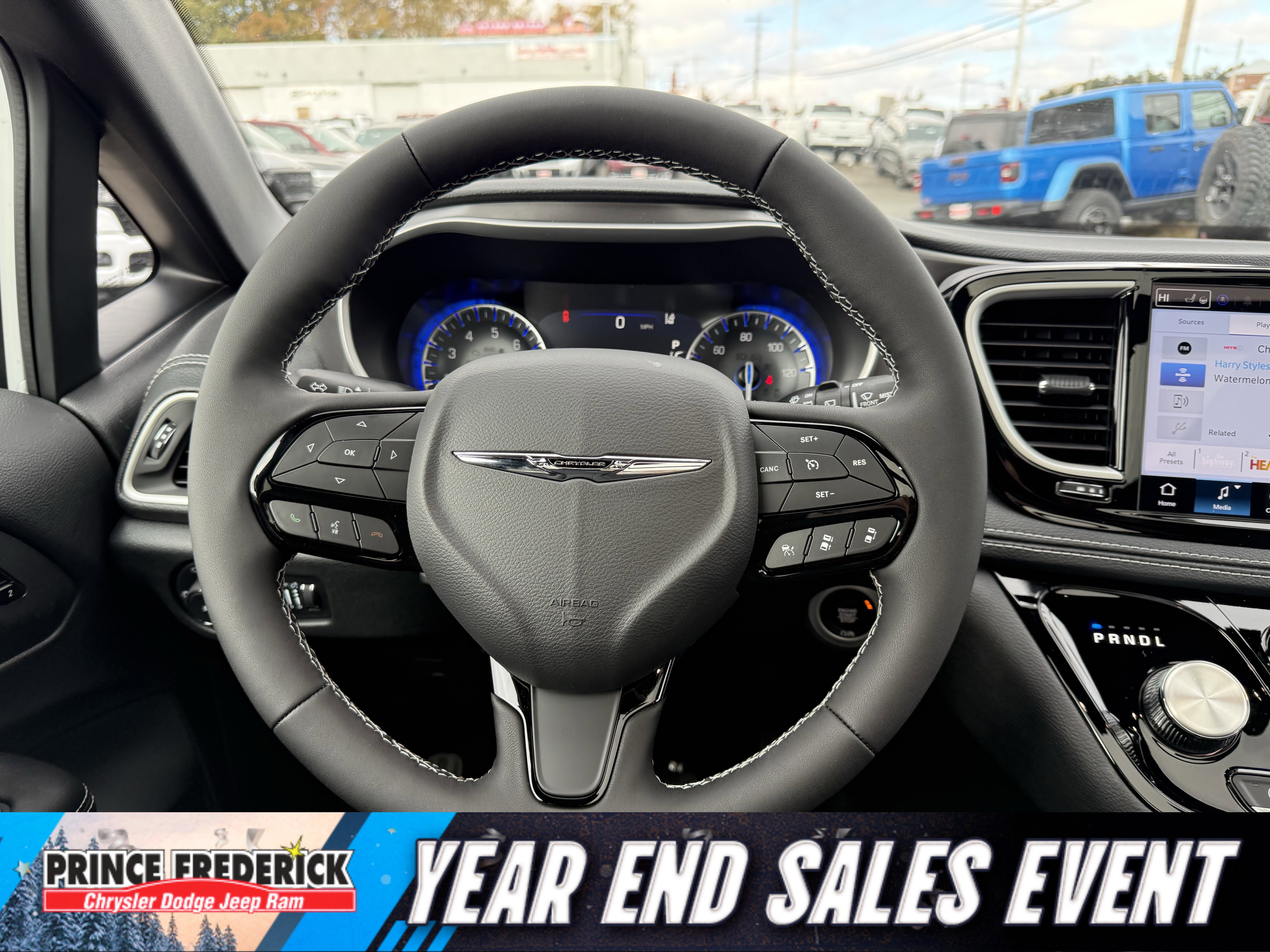 New 2026 Chrysler Pacifica Select image 20