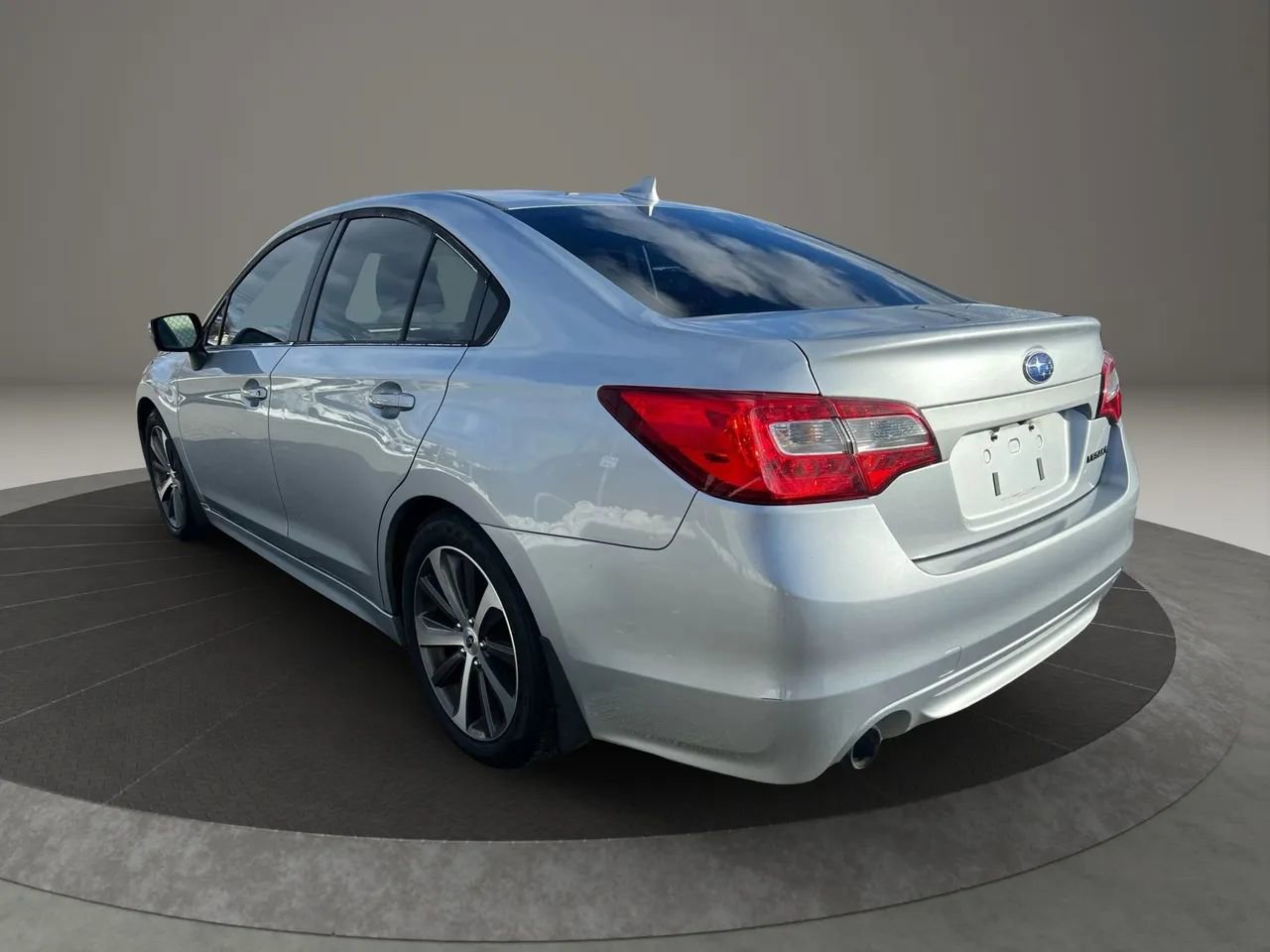 Used 2016 Subaru Legacy 2.5i Limited image 7