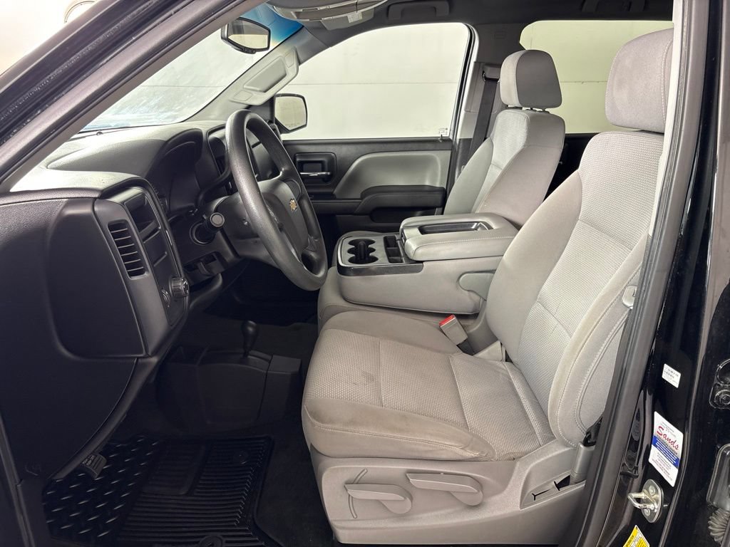 Certified 2018 Chevrolet Silverado 1500 Custom w/ Custom Value Package AWD/4WD image 28
