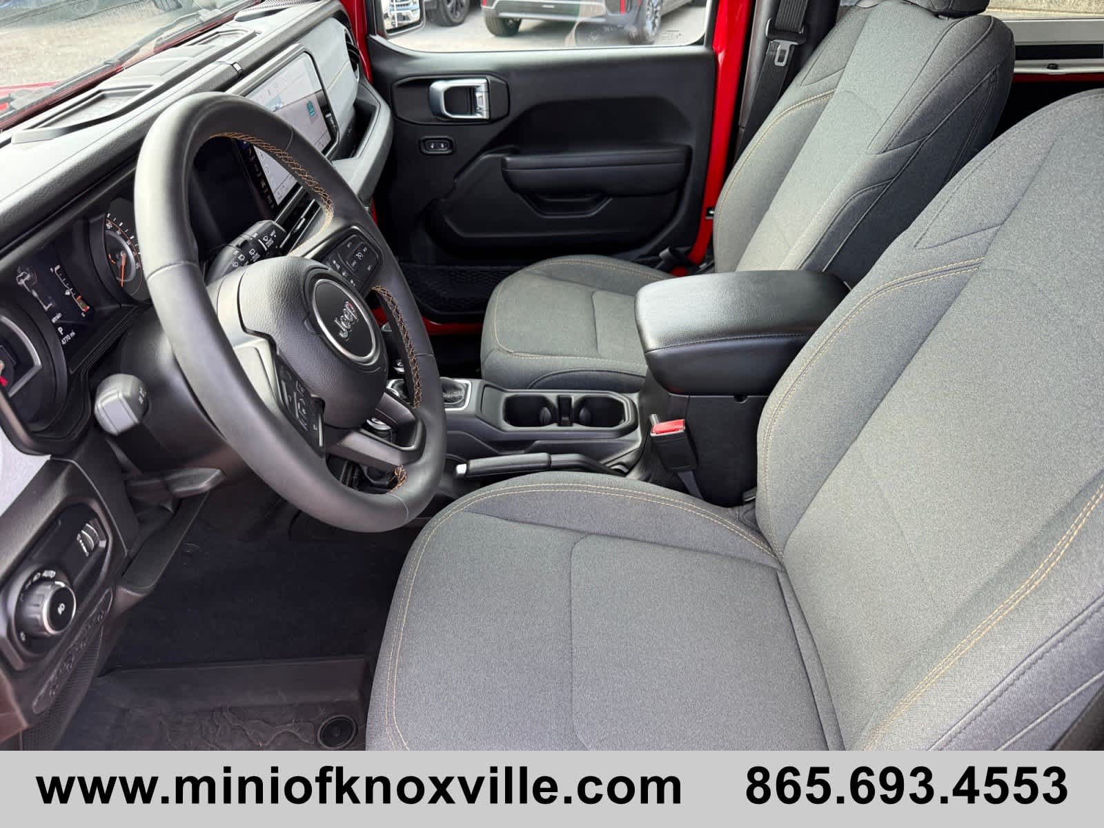 Used 2024 Jeep Wrangler Sport AWD/4WD image 12