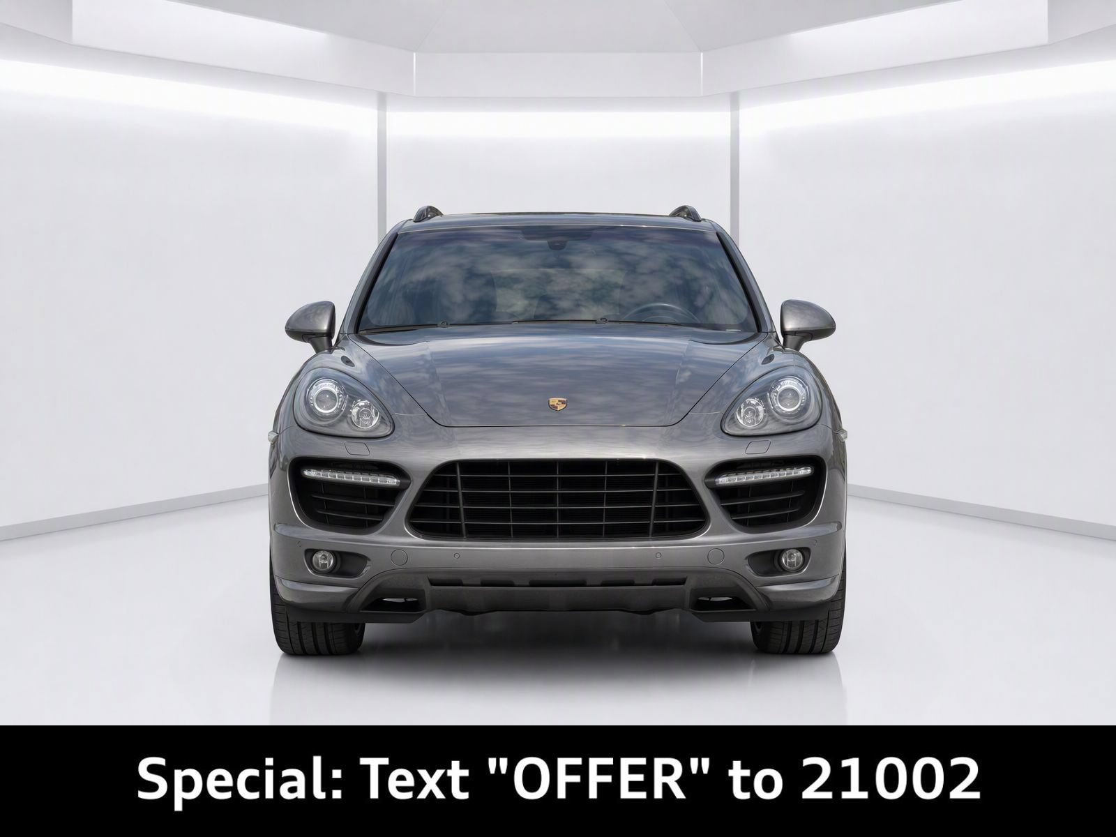 Used 2013 Porsche Cayenne GTS AWD/4WD image 29