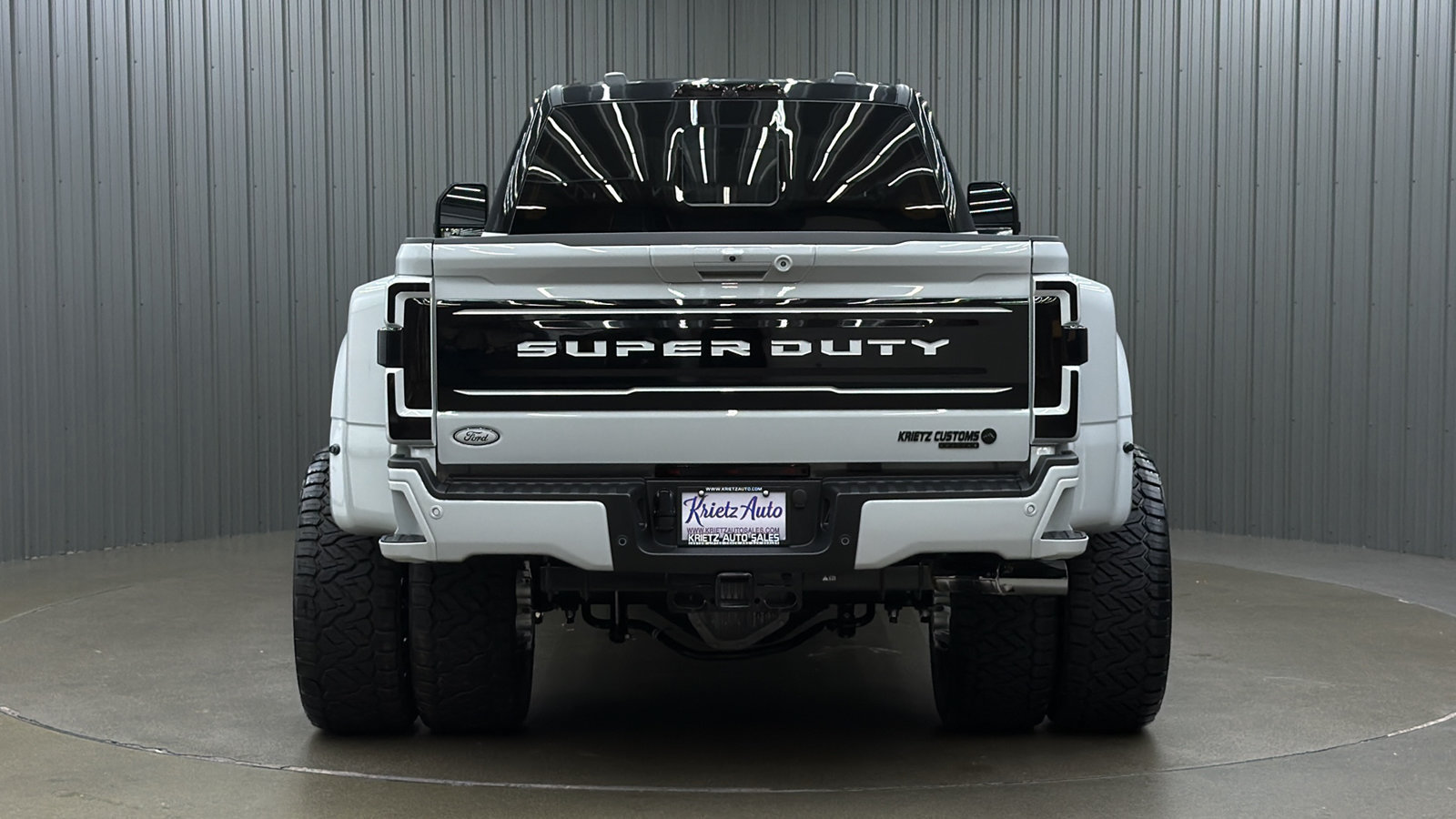 Used 2026 Ford F450 Platinum w/ FX4 Off-Road Package AWD/4WD image 4